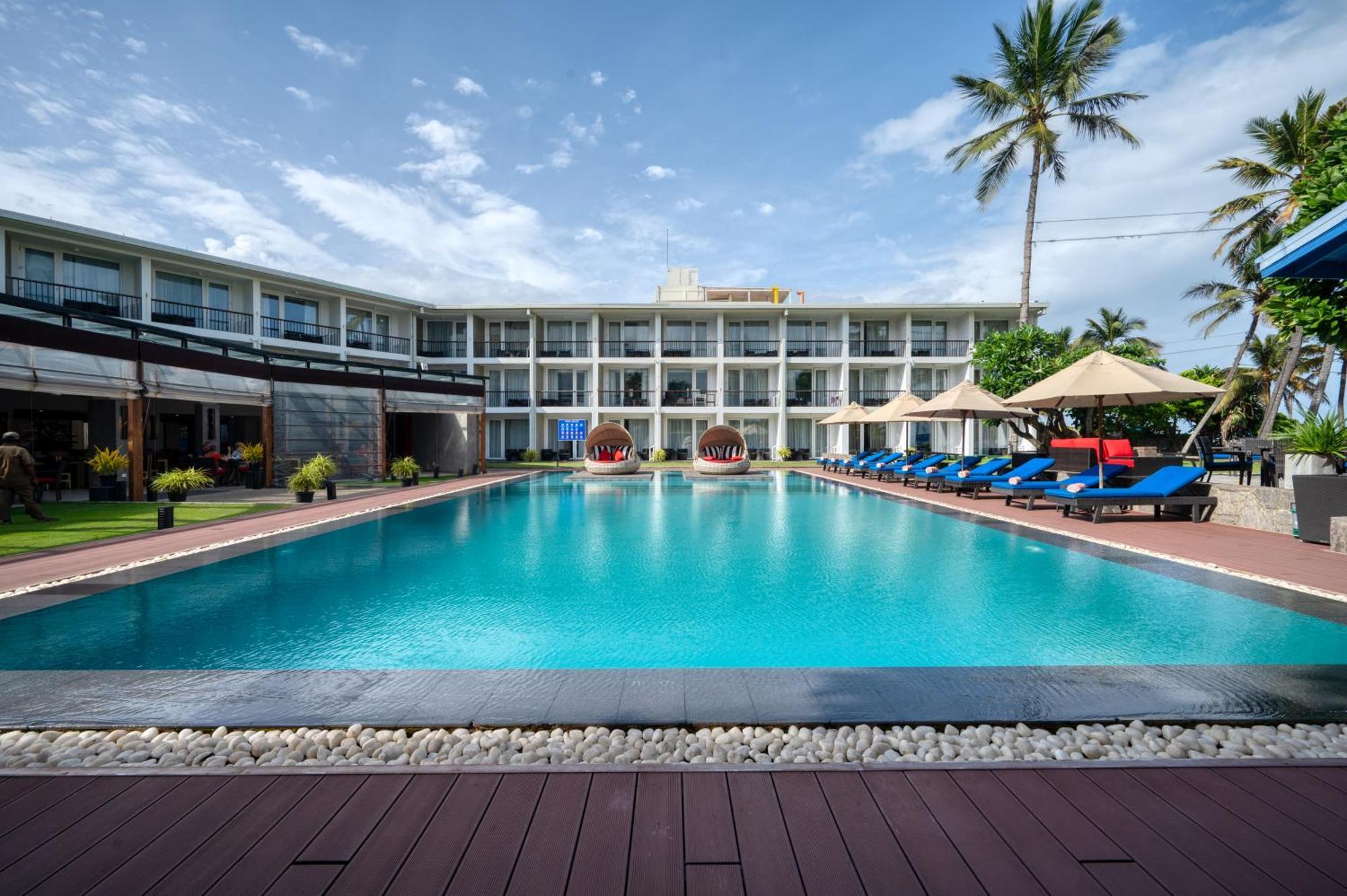 Camelot Beach Hotel Negombo Eksteriør billede